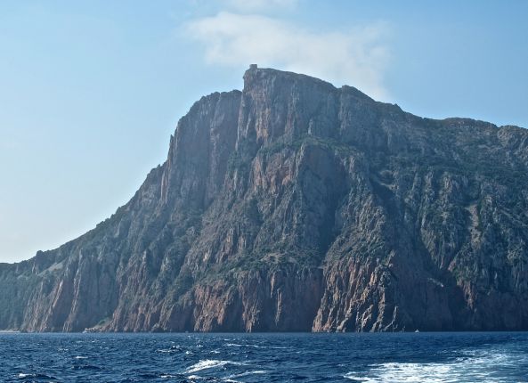Le Capu Rossu et la tour de Turghiu